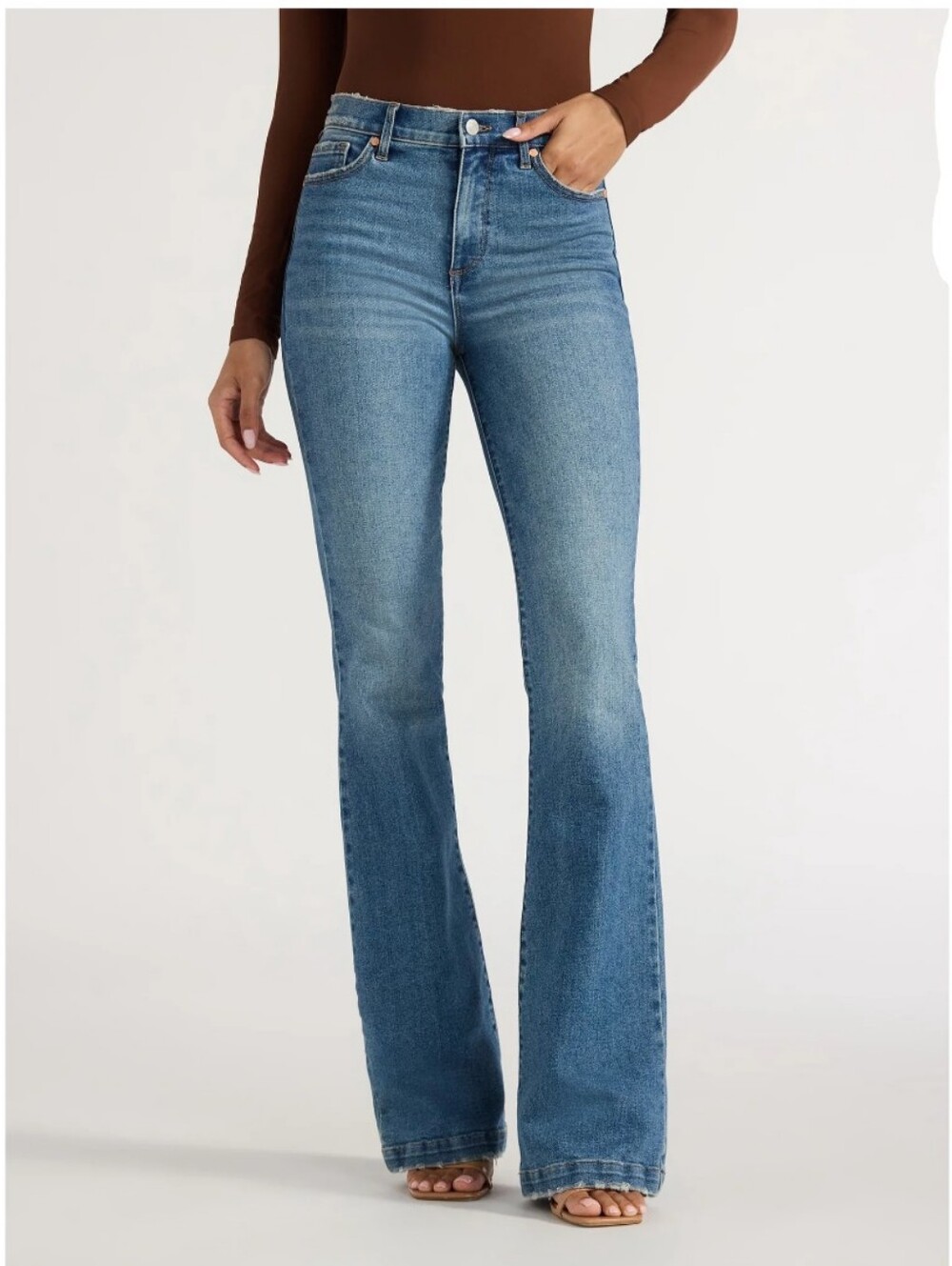 Sofia by Sofia Vergara Women's Size 16 Melisa Flare High Rise Jeans NWT